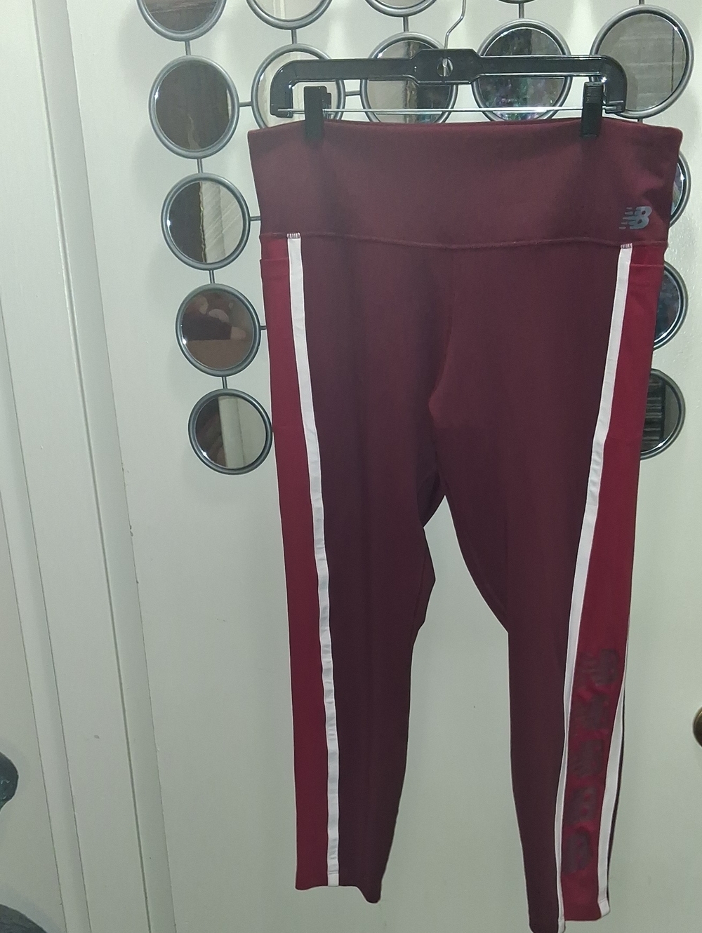 NEW BALANCE MAROON Leggjns